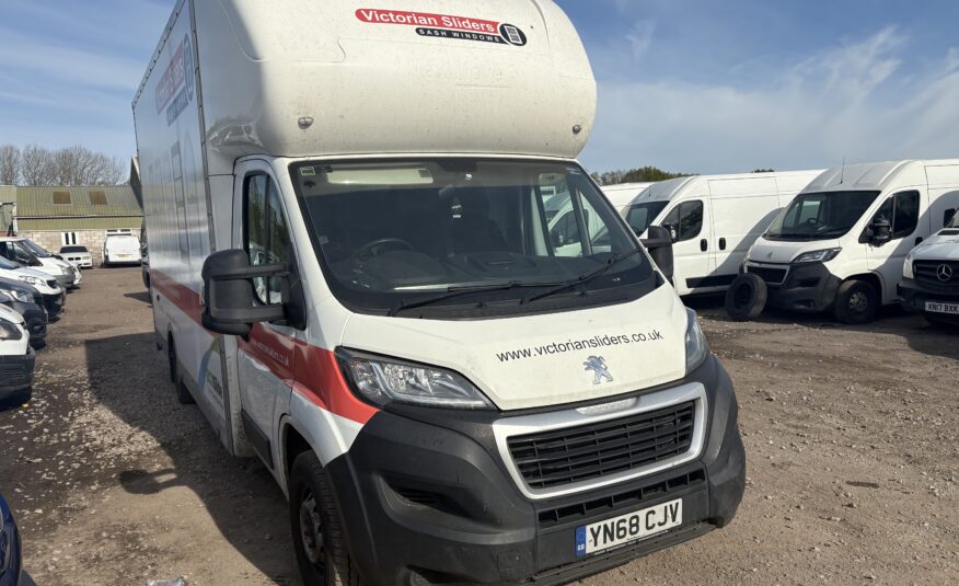 2018 Peugeot Boxer Boxer 335 Blue HDi