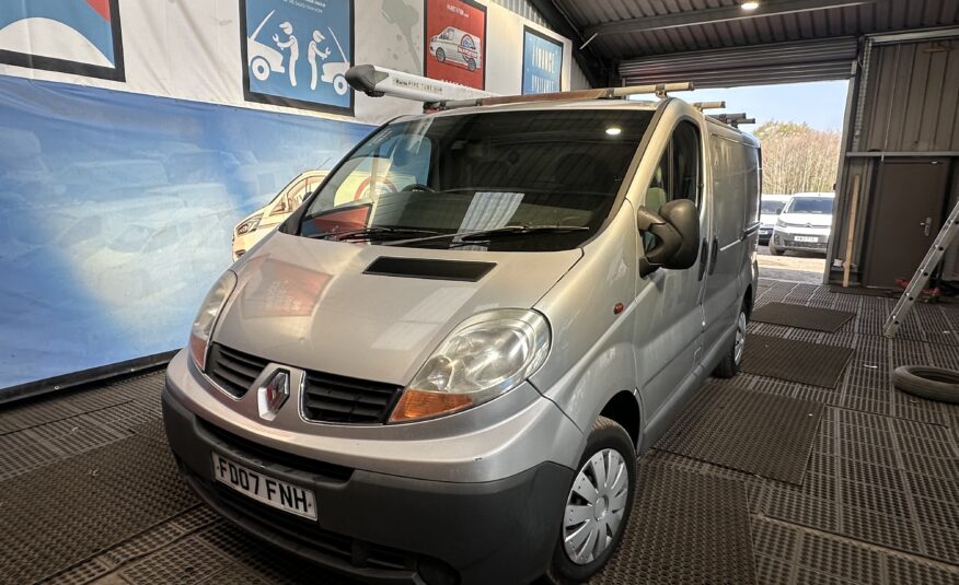 2007 Renault Trafic Trafic SL27+ dCi 115