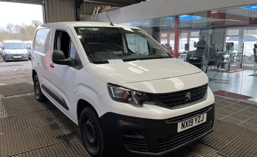 2019 Peugeot Partner Partner Professional L1 Blue HDi
