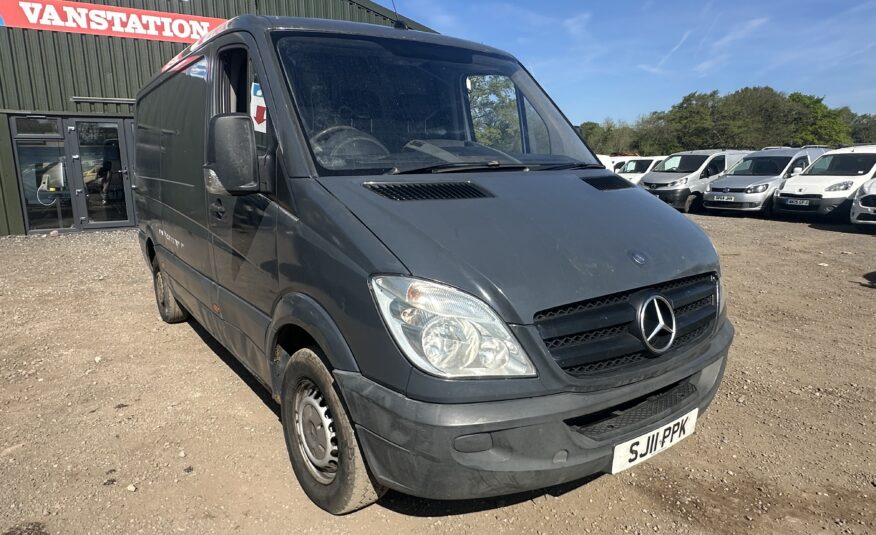 2011 Mercedes-Benz Sprinter Sprinter 210 CDI