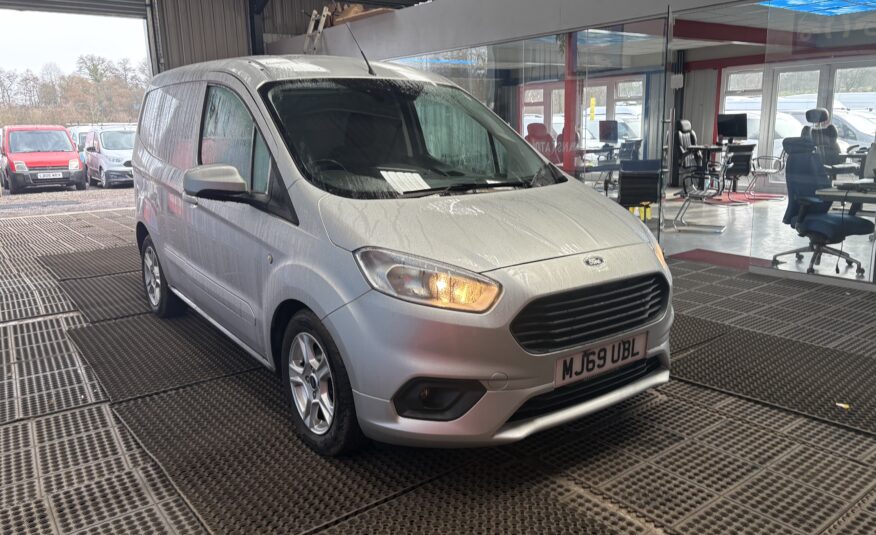2019 Ford Transit Courier LIMITED
