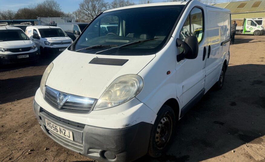 2006 VAUXHALL VIVARO 2700 CDTI SWB
