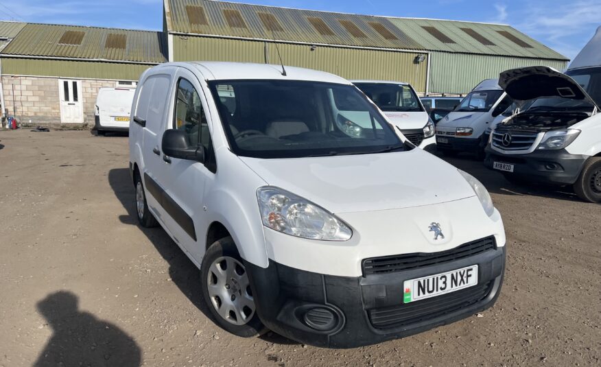 2013 Peugeot Partner Partner CRC HDi