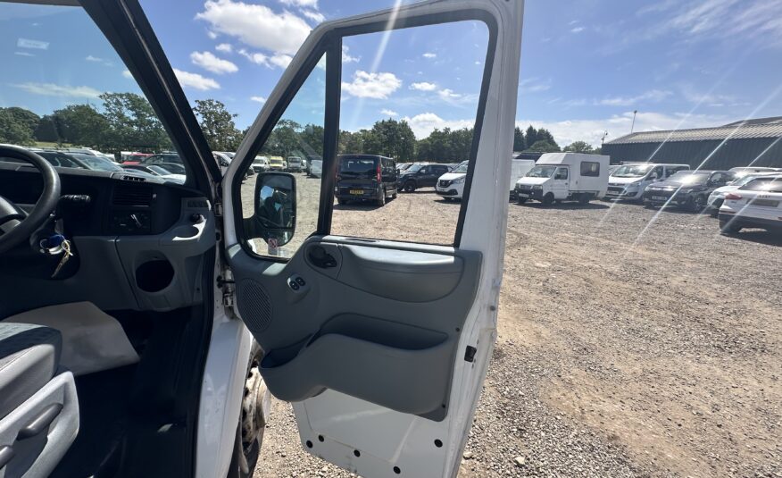 2007 Ford Transit Transit 100 17-Seat RWD