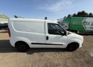 2014 Vauxhall Combo Combo 2000 L1H1 CDTi Sportive
