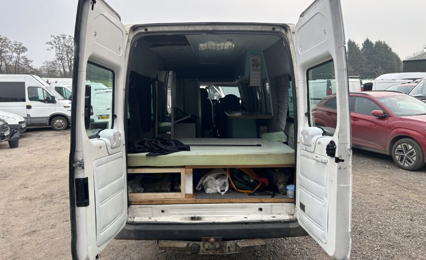 2006 FORD TRANSIT MINIBUS