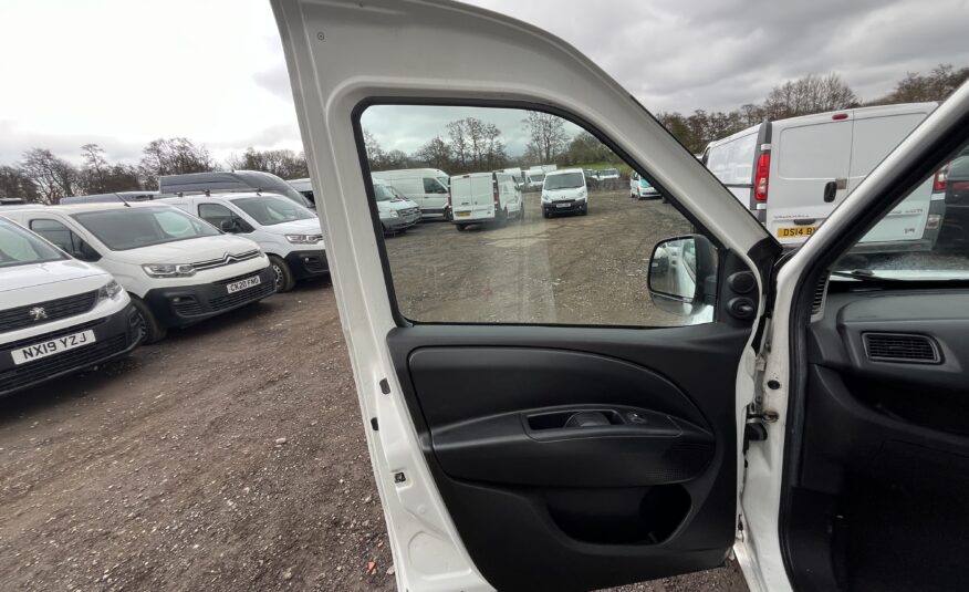 2017 Vauxhall Combo Combo 2300 CDTI S/S