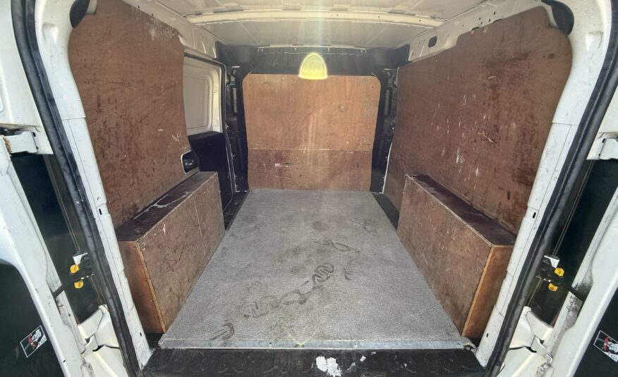 2014 Vauxhall Combo Combo 2000 L1H1 CDTi Sportive