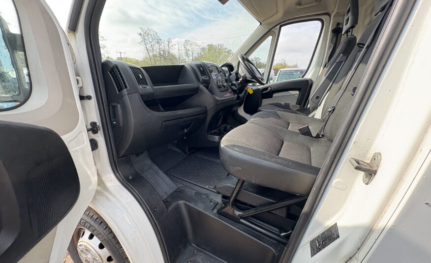2017 Peugeot Boxer Boxer 335 Professional L3H2 Blue HDi