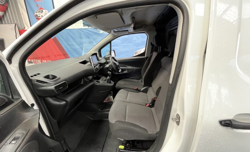 2019 Peugeot Partner Partner Professional L1 Blue HDi