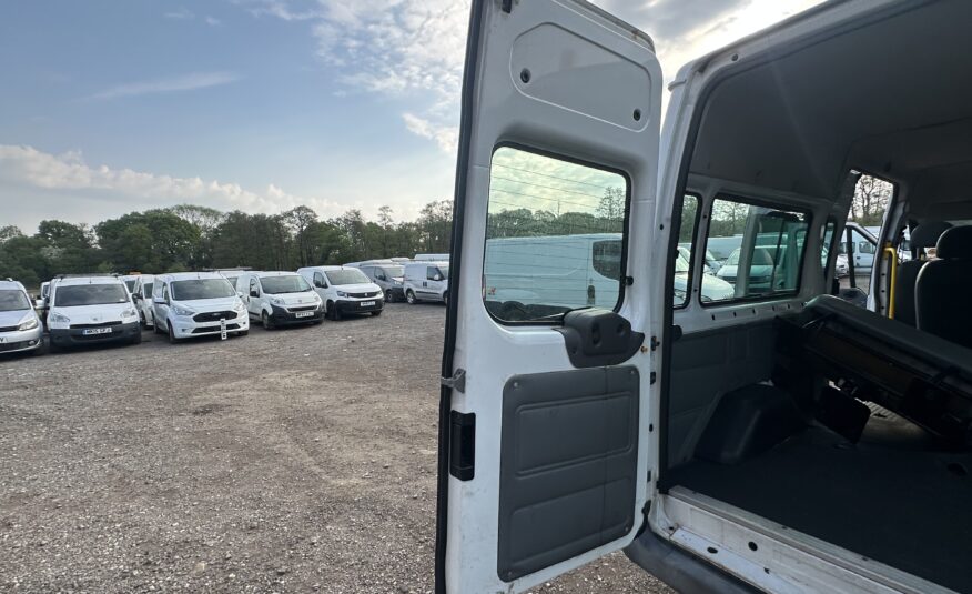 2007 Ford Transit Transit 100 15-Seat RWD