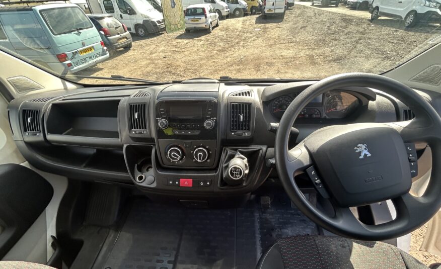 2019 Peugeot Boxer Boxer 335 Blue HDi
