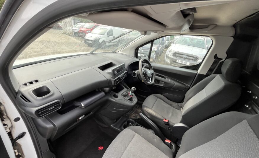 2021 Vauxhall Combo Combo 2300 Edition TD
