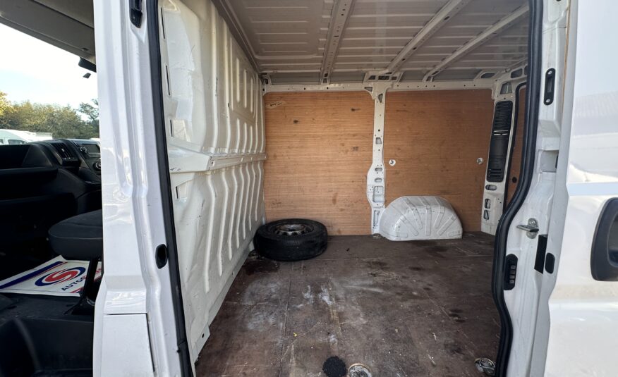 2021 Peugeot Boxer Boxer 330 Professional L1H1 Blue HDi
