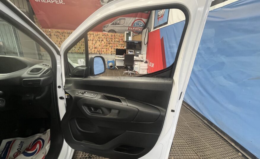 2019 Peugeot Partner Partner Professional L1 Blue HDi