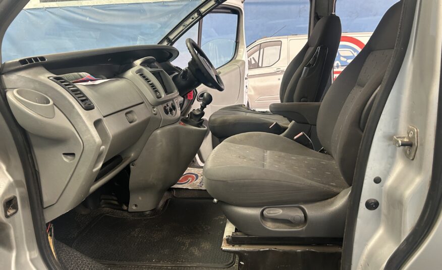 2009 VAUXHALL VIVARO 2900 D/C LWB