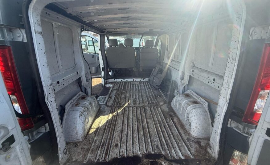 2006 VAUXHALL VIVARO 2700 CDTI SWB