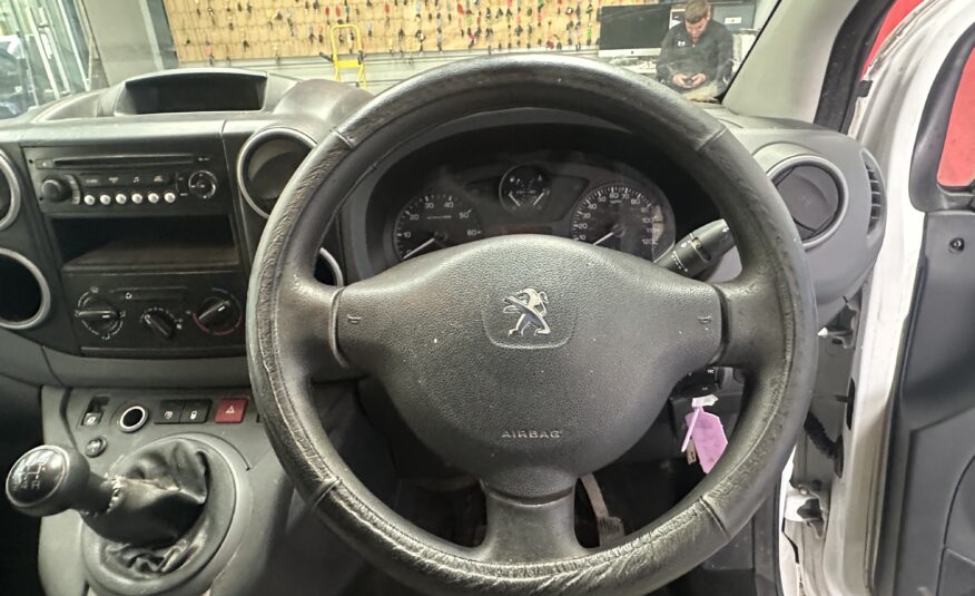 2012 Peugeot Partner Partner 625 SE L1 HDi