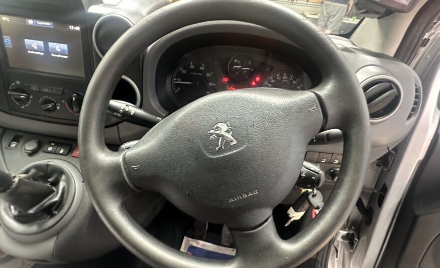 2015 Peugeot Partner Partner 625 Professional HDI