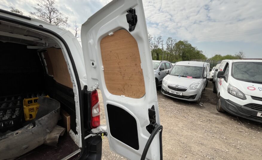 2021 Vauxhall Combo Combo 2300 Edition TD