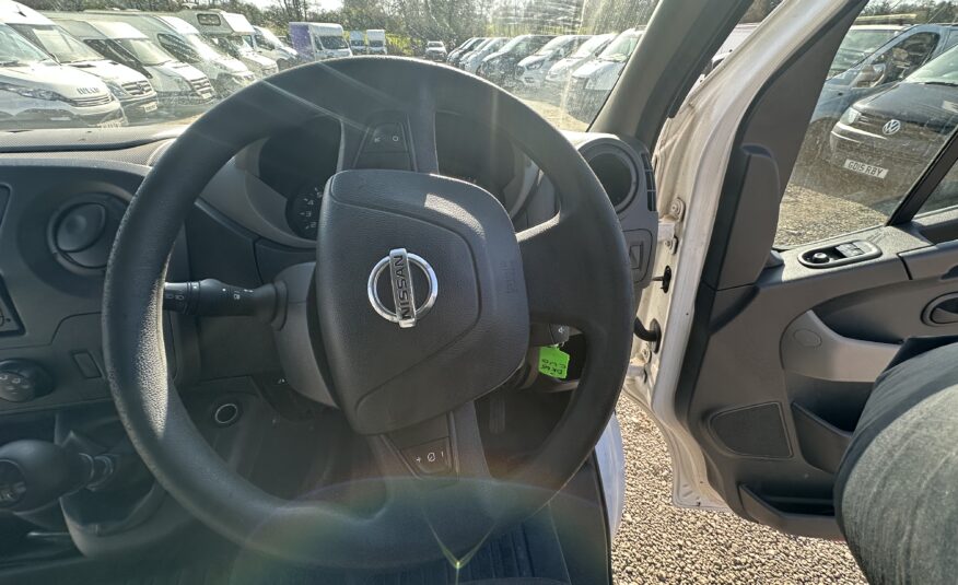 2015 Nissan NV400 NV400 SE dCi