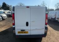 2006 VAUXHALL VIVARO 2700 CDTI SWB