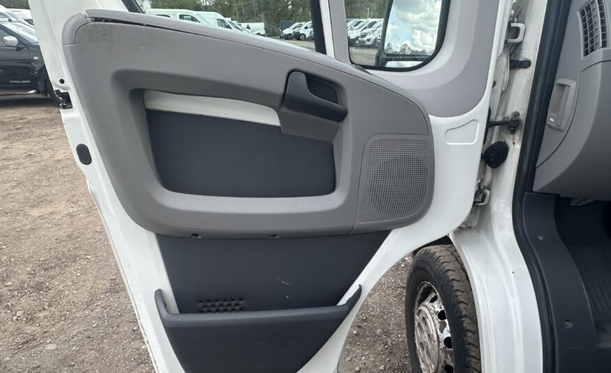 2007 Peugeot Boxer Boxer 330 SWB