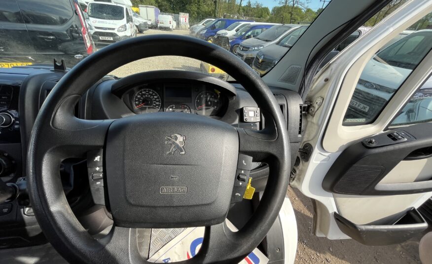 2016 Peugeot Boxer Boxer 335 L3H2 HDI