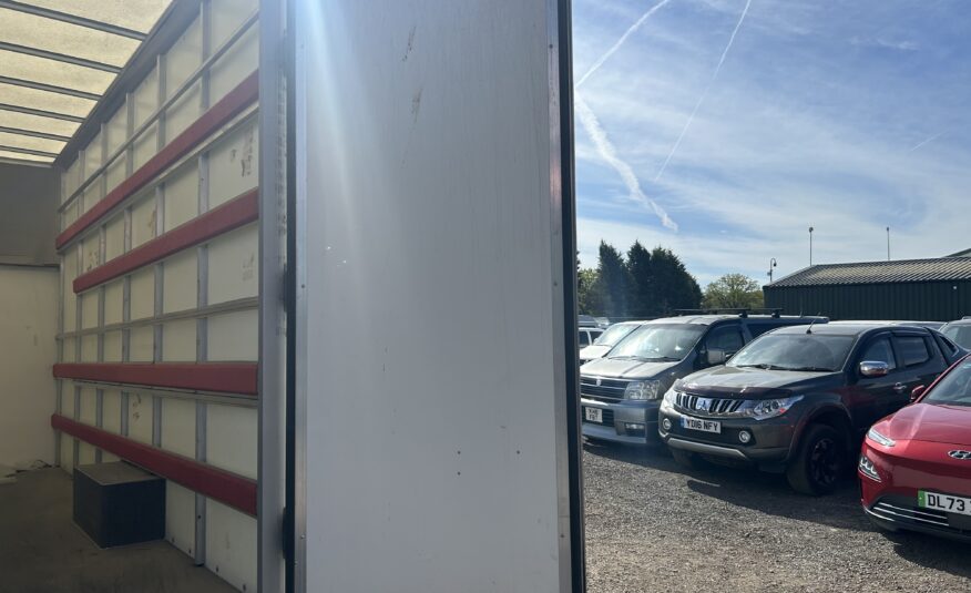2019 Peugeot Boxer Boxer 335 Blue HDi