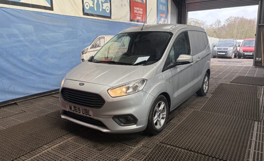 2019 Ford Transit Courier LIMITED