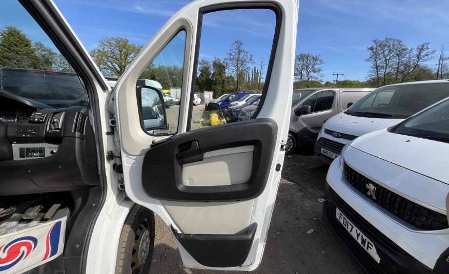 2016 Peugeot Boxer Boxer 335 L3H2 HDI