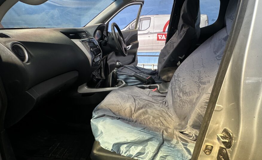 2017 Nissan Navara Navara Acenta dCi