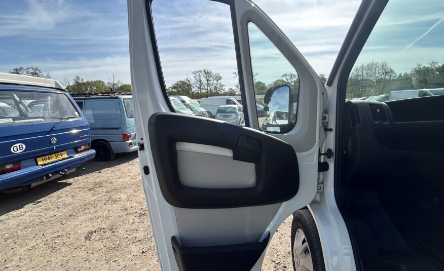 2019 Peugeot Boxer Boxer 335 Blue HDi