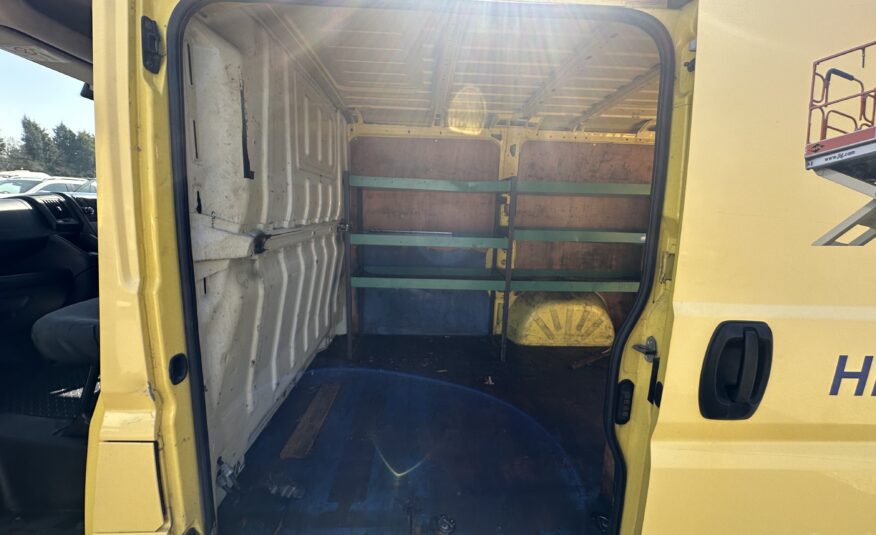 2017 Peugeot Boxer Boxer 333 L1H1 Blue HDi