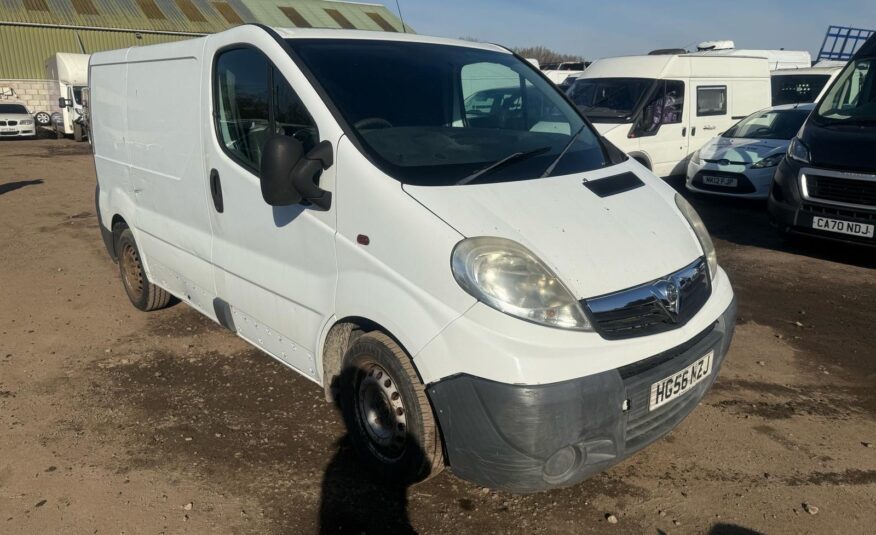 2006 VAUXHALL VIVARO 2700 CDTI SWB