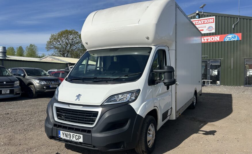 2019 Peugeot Boxer Boxer 335 Blue HDi