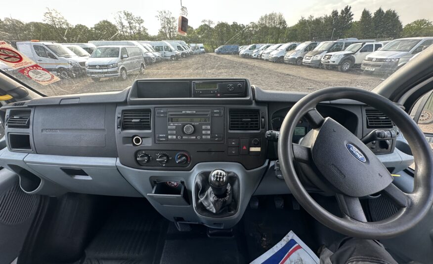 2007 Ford Transit Transit 100 15-Seat RWD