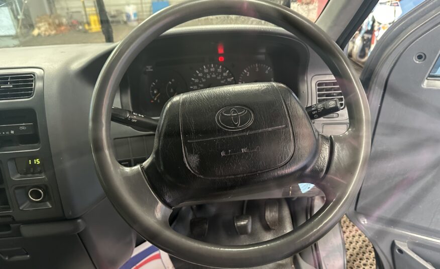 2002 Toyota HIAce HiAce 280 GS