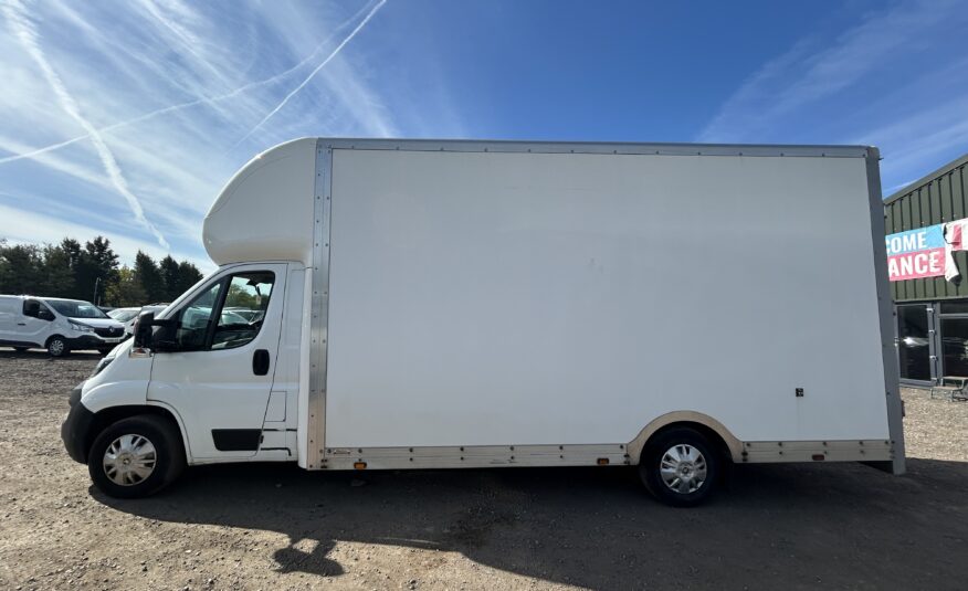 2019 Peugeot Boxer Boxer 335 Blue HDi