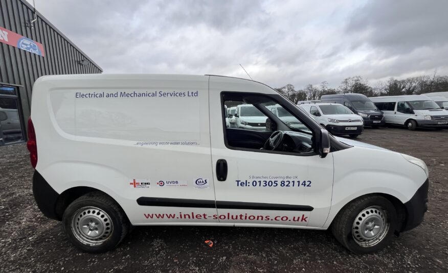 2017 Vauxhall Combo Combo 2300 CDTI S/S