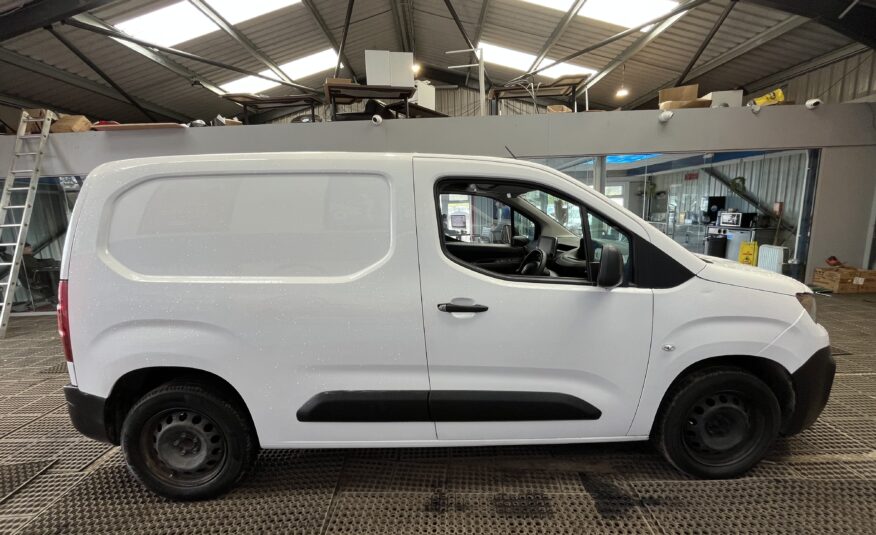 2019 Peugeot Partner Partner Professional L1 Blue HDi