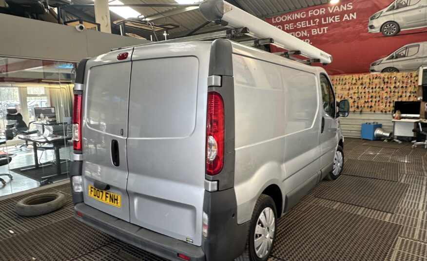 2007 Renault Trafic Trafic SL27+ dCi 115