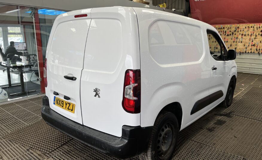 2019 Peugeot Partner Partner Professional L1 Blue HDi