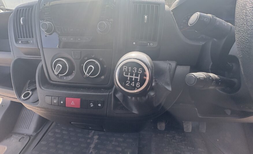 2018 Peugeot Boxer Boxer 335 Blue HDi