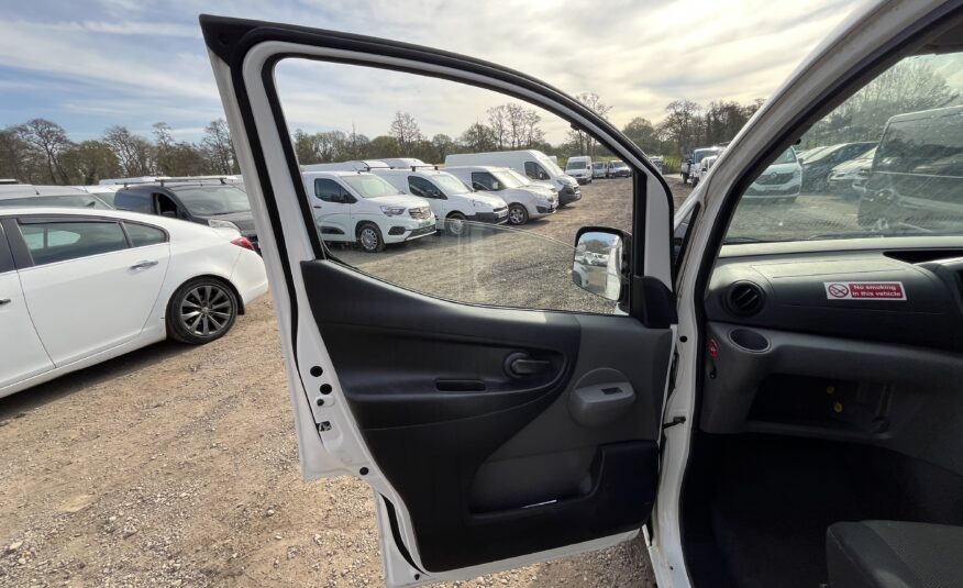 2017 Nissan NV200 NV200 Tekna dCi