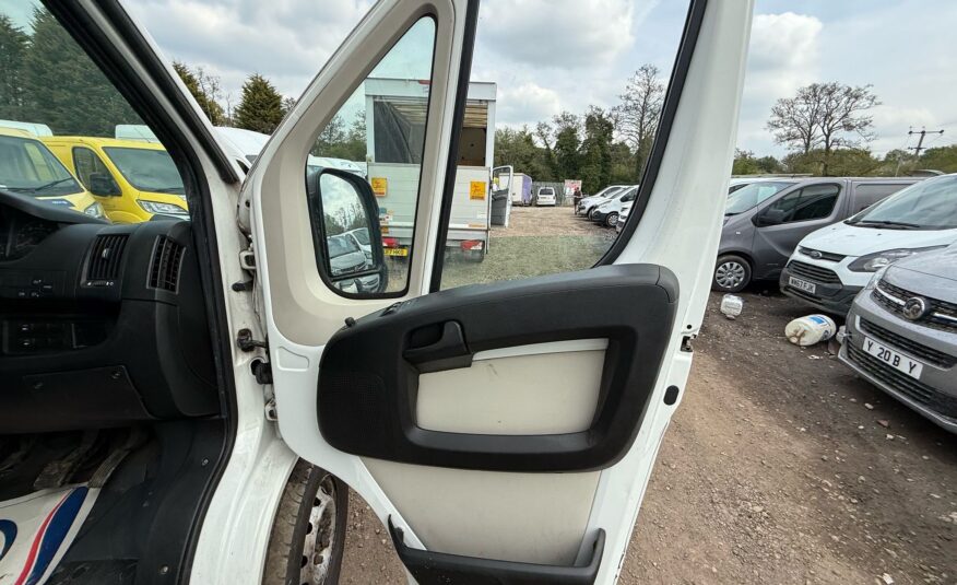 2016 Peugeot Boxer Boxer 335 Professional L3H2 Blue HDi