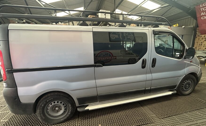 2009 VAUXHALL VIVARO 2900 D/C LWB