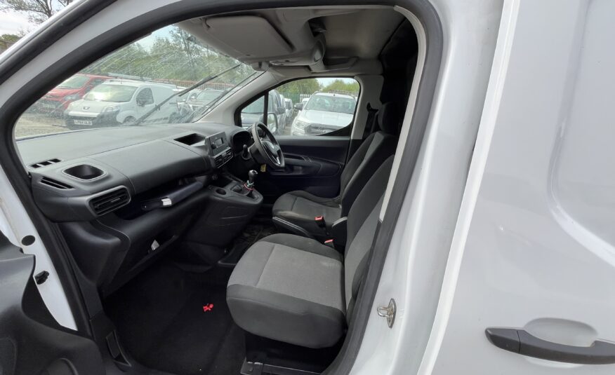 2021 Vauxhall Combo Combo 2300 Edition TD