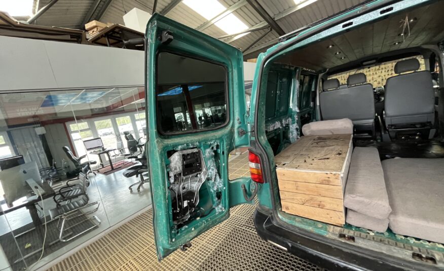 2005 Volkswagen Transporter Transporter T30 104 TDI