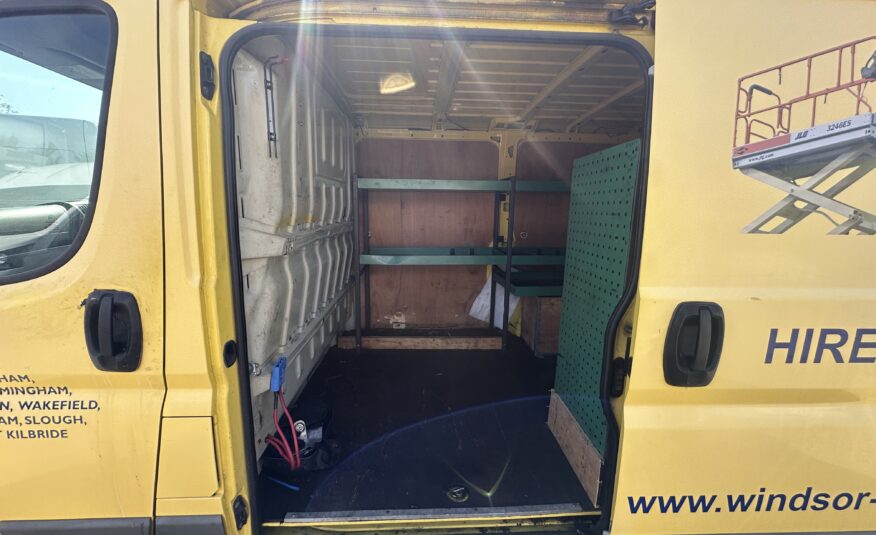 2017 Peugeot Boxer Boxer 333 L1H1 Blue HDi